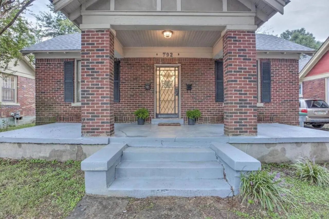 Дом отдыха Twin Bungalows Near Cooper Young Мемфис США